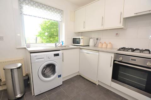 2 bedroom flat to rent, Rankin Drive, Edinburgh, EH9