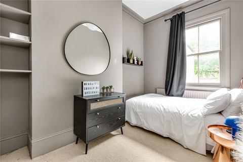 1 bedroom flat to rent, Ferndale Road, London