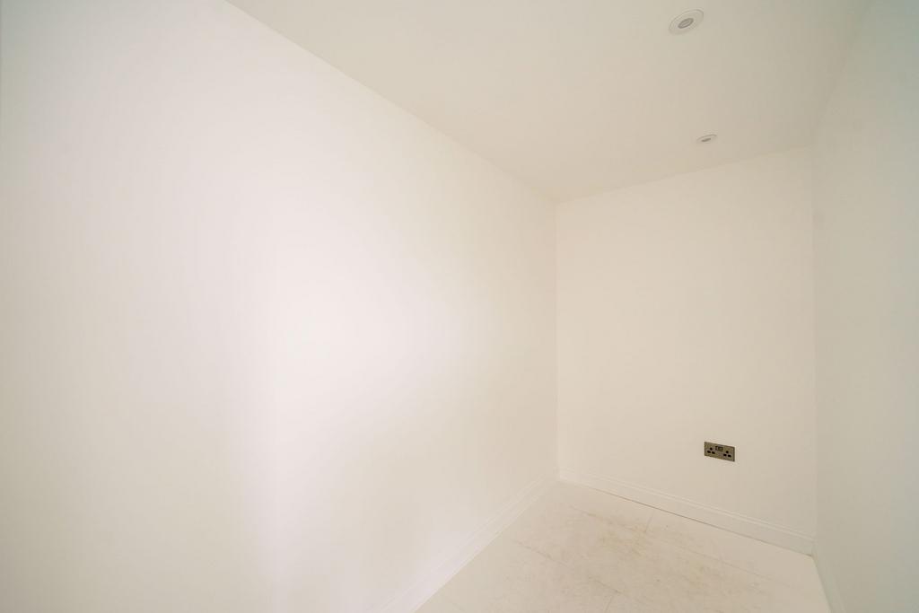 Photograph 15