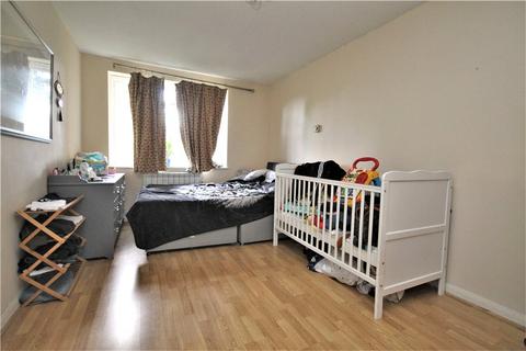2 bedroom apartment for sale, Waters Drive, Staines-upon-Thames, Surrey, TW18