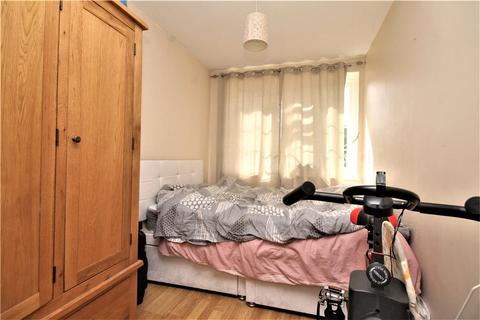 2 bedroom apartment for sale, Waters Drive, Staines-upon-Thames, Surrey, TW18