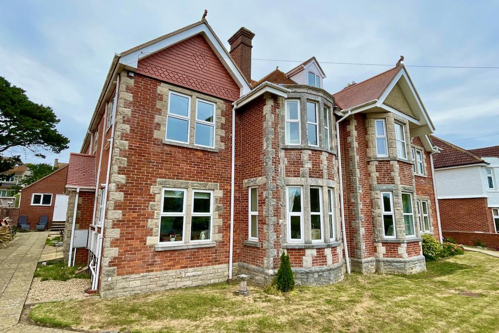 VICTORIA AVENUE, SWANAGE 3 bed flat for sale £399,950