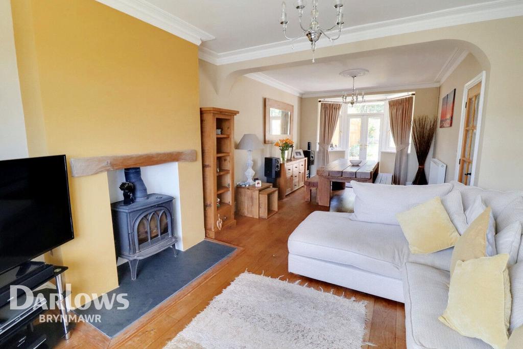 Badminton Grove, Ebbw Vale 3 bed semidetached house £250,000