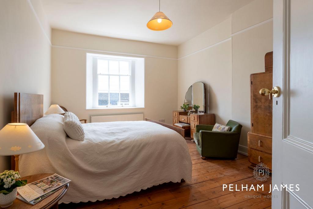 Bedroom 4, Walsoken House, St Peter&#39;s Street,...