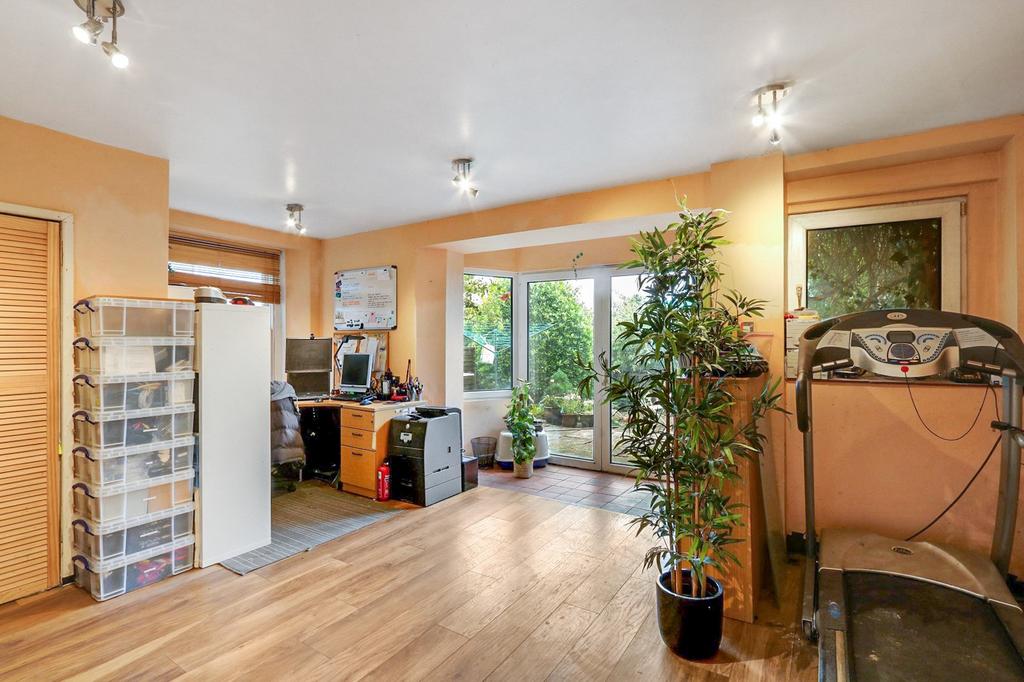 Garden  Room