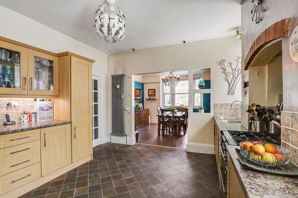 Kitchen/Dining Room