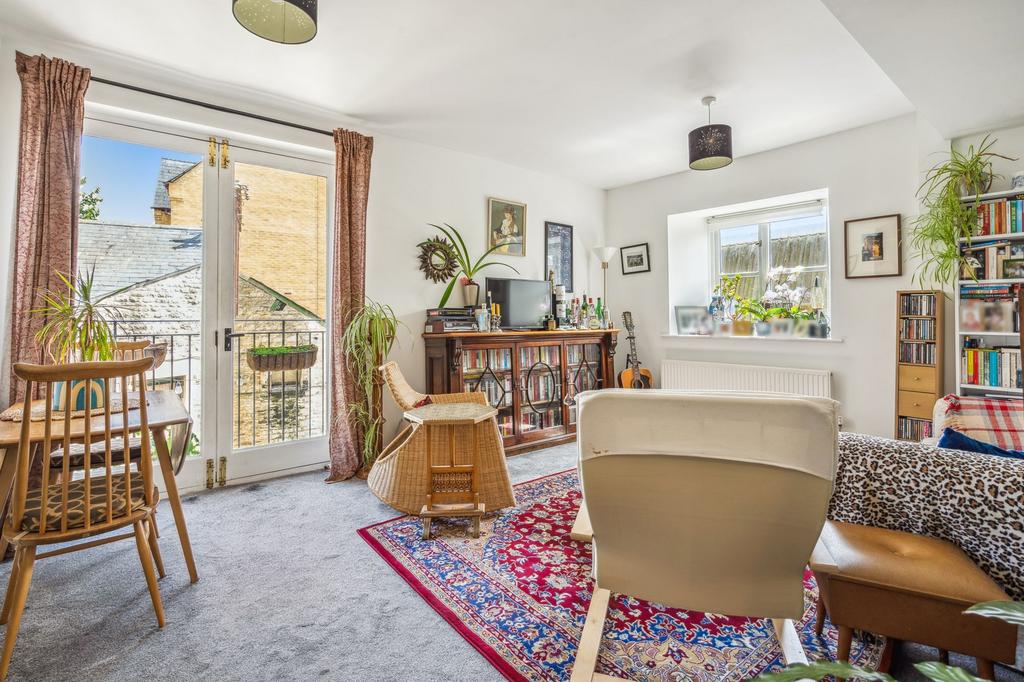 Bridge Street, Witney, OX28 2 bed apartment for sale £260,000