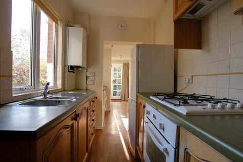 2 bedroom terraced house to rent, Canon Street, Terraced House, Winchester