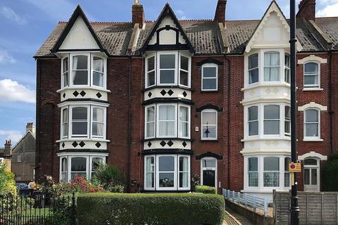 1 bedroom flat to rent, Central Parade, Herne Bay, CT6 5JN