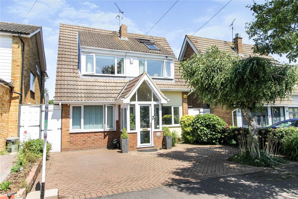 Plovers Mead, Wyatts Green, Brentwood, Essex, CM15 4 bed detached house