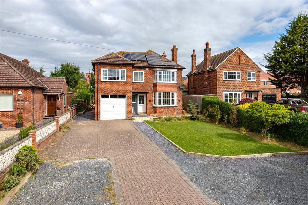 Bedale Road, Aiskew, Bedale, North... 4 bed detached house £495,000