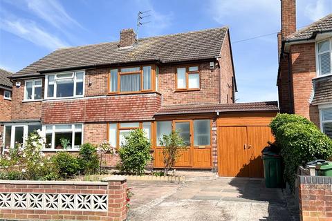 3 bedroom semi-detached house to rent, Atherstone Road, Loughborough LE11