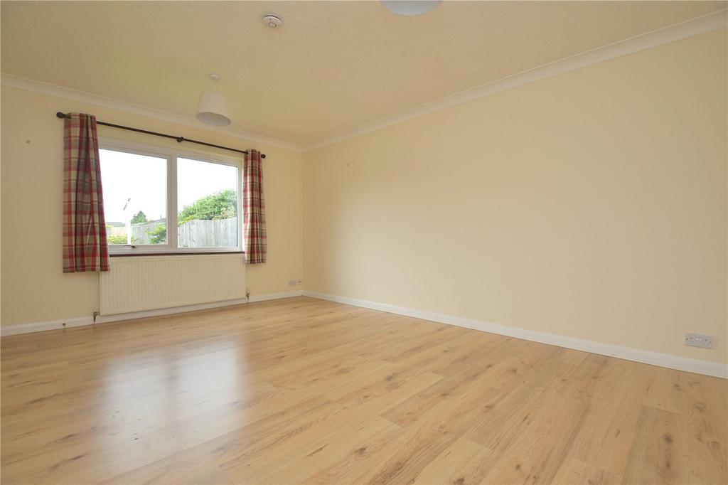 White Horse Close, Felixstowe, Suffolk, IP11 2 bed bungalow for sale