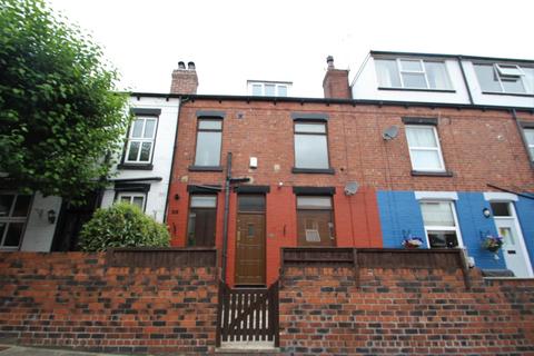 2 bedroom terraced house to rent, Woodville Place, Horsforth, Leeds, West Yorkshire, UK, LS18