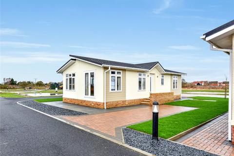 2 bedroom bungalow for sale, Willoway Country Park, Red Lodge, Bury St. Edmunds, Suffolk, IP28