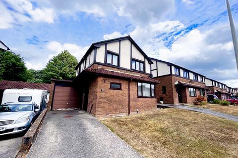 16 Beechcroft, Trelewis, Treharris, CF46 6BP
