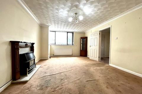 16 Beechcroft, Trelewis, Treharris, CF46 6BP