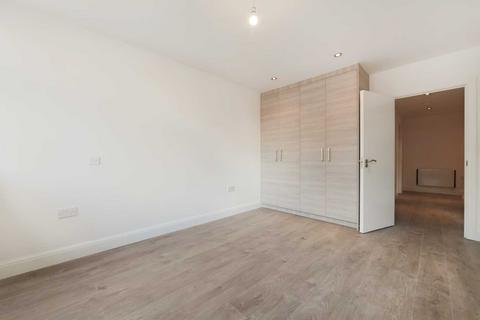 2 bedroom apartment for sale, Raleigh Gardens, Mitcham