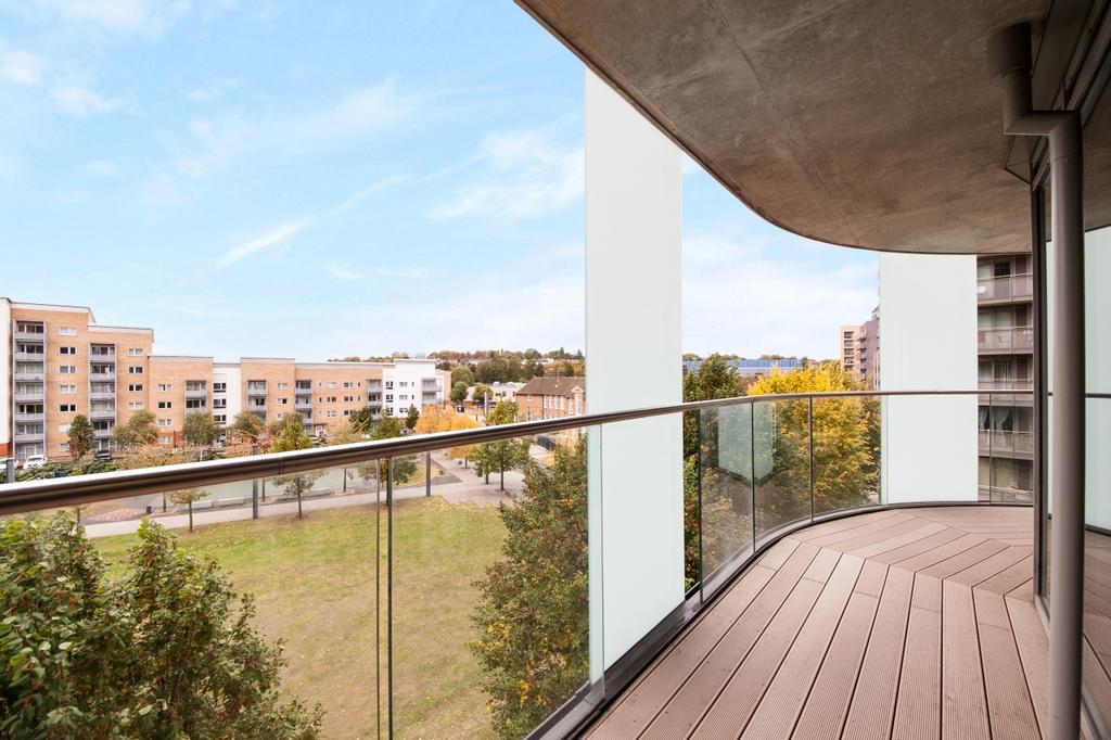 Balcony2