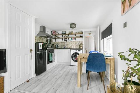 1 bedroom bungalow for sale - Bourne Avenue, Penton Park, Chertsey, Surrey, KT16