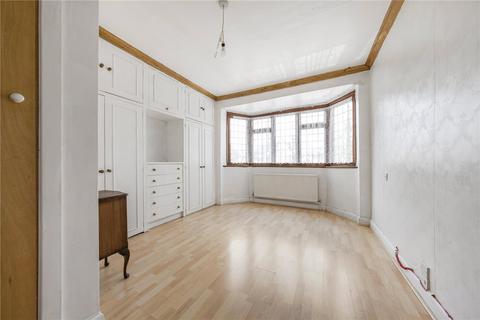 52 Howard Road, New Malden, KT3 4EA