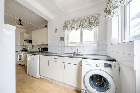 52 Howard Road, New Malden, KT3 4EA
