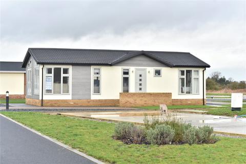 2 bedroom bungalow for sale, Willoway Country Park, Red Lodge, Bury St. Edmunds, Suffolk, IP28