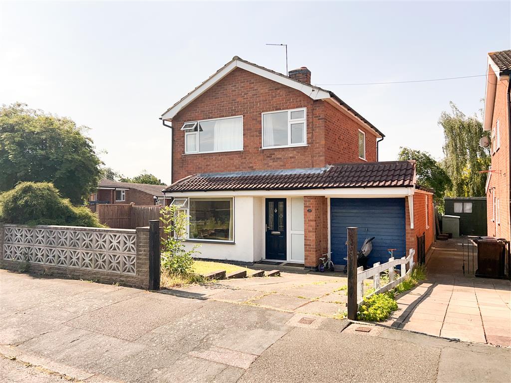 Langdale Avenue, Loughborough LE11 3 bed detached house to rent £