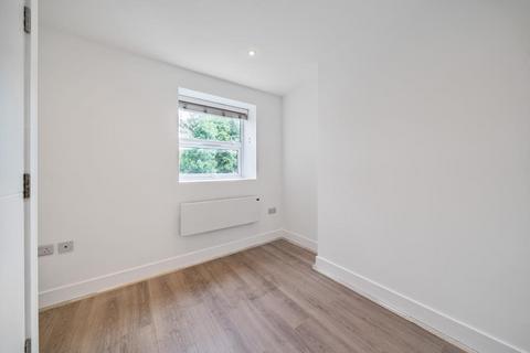 4 bedroom apartment to rent, Regents Park Road,  Finchley,  N3