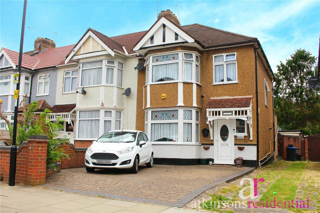 Ladysmith Road, Enfield, Middlesex, EN1 3 bed semidetached house for