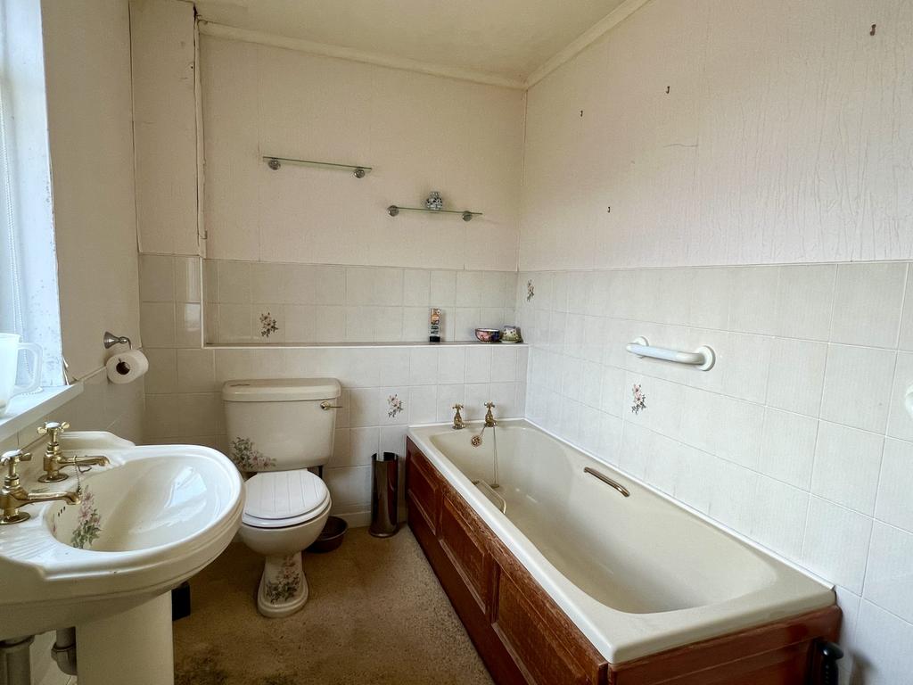 2 Dunmuir Road, Castle Douglas - Williamson and He