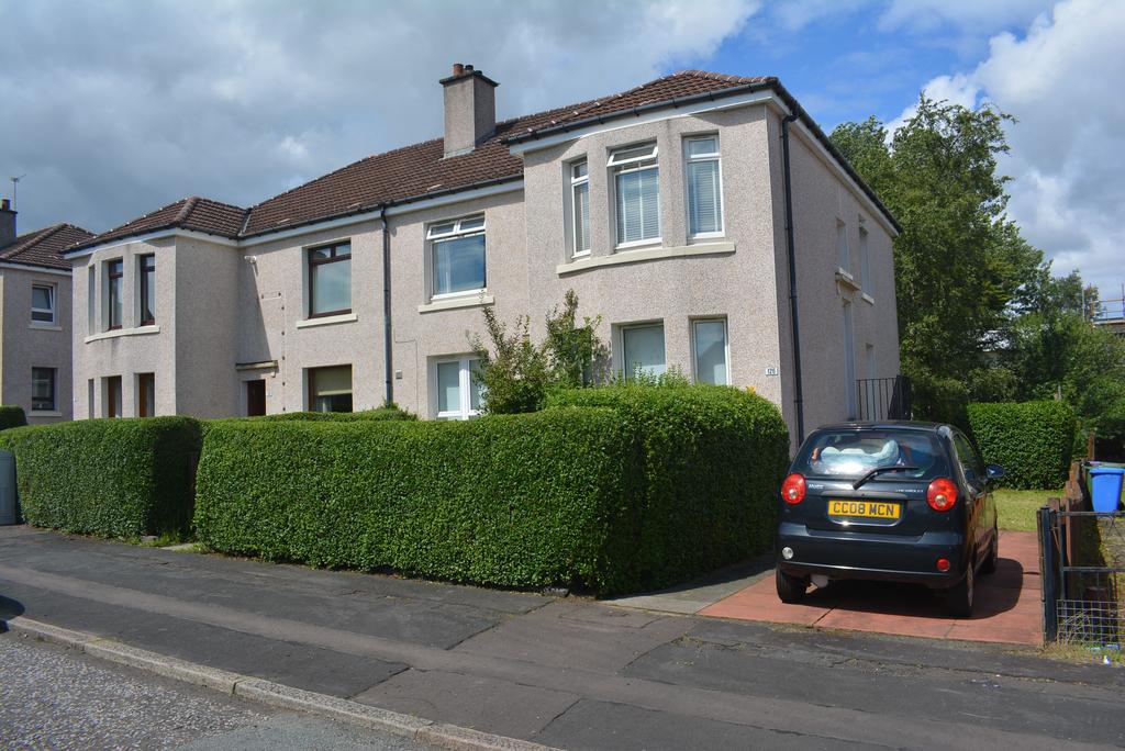 126 Cloberhill Road, GLASGOW, G13 2DP 3 bed flat £142,500