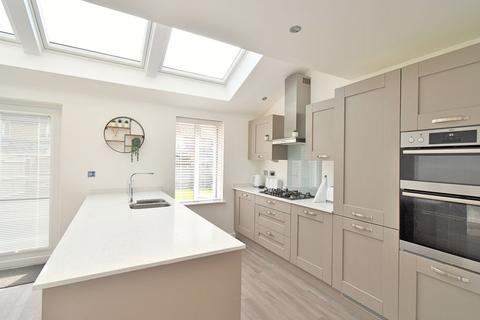 44 Basalt Lane, Wednesbury, WS10 8WF