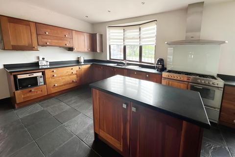 4 bedroom detached house for sale, 204 Ashby Road, Hinckley, LE10 1SW