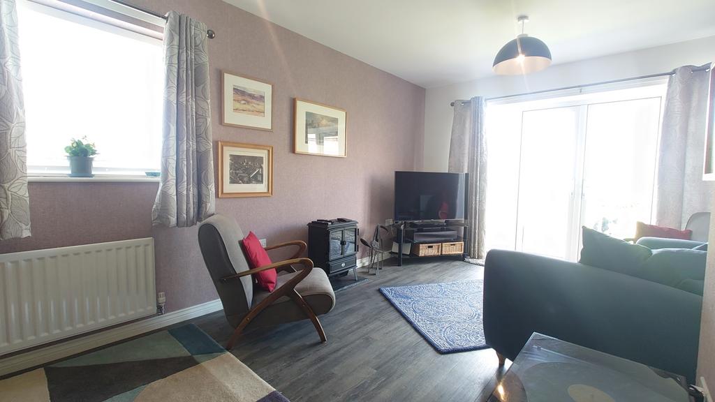 Lime Close, Coxhoe, Durham, DH6 2 bed semidetached bungalow £155,000