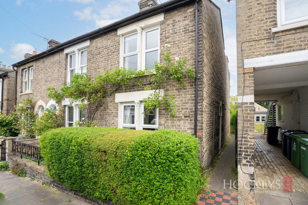 Priory Road, Cambridge, CB5 2 bed end of terrace house for sale £450,000