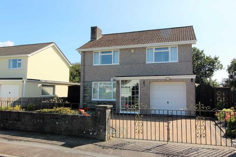 23 Lansdowne Road, Callington, PL17 7HB