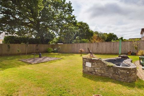 23 Lansdowne Road, Callington, PL17 7HB