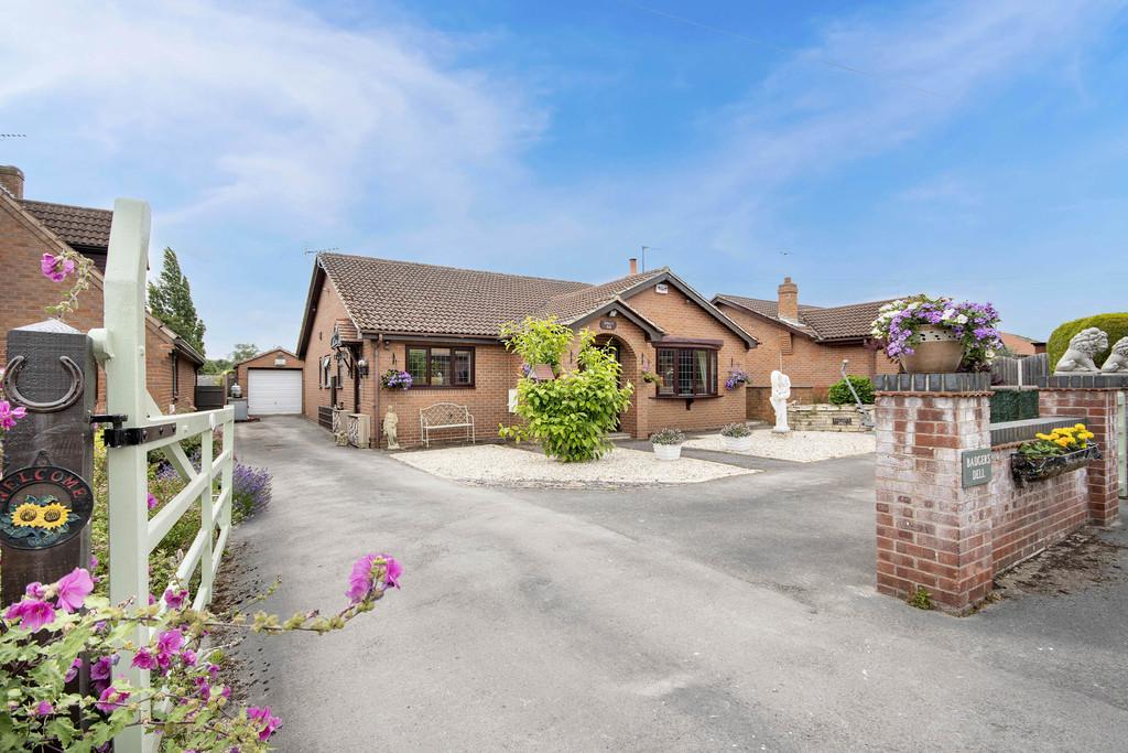 The Woodlands, Blyth, Worksop 3 bed detached bungalow for sale £335,000