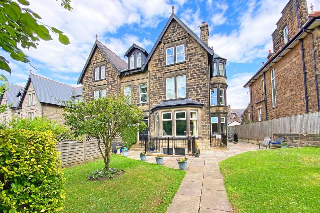 Ripon Road, Harrogate 2 bed apartment for sale £325,000