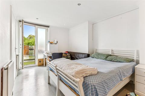 3 bedroom flat to rent, Hornsey Road, Holloway, London