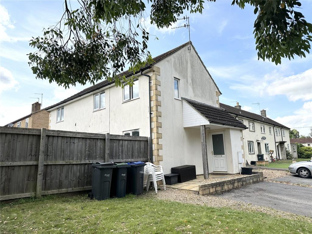 Bences Lane, Corsham, SN13 2 bed apartment to rent £795 pcm (£183 pw)