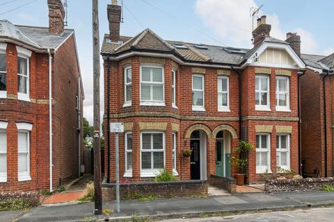 25 Monks Road, Hyde, Winchester, SO23 7EQ