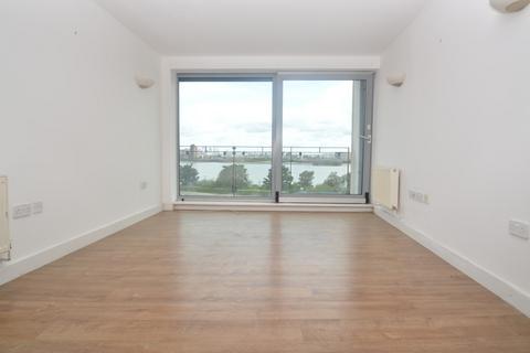 124 Tideslea Path, London, SE28 0NA