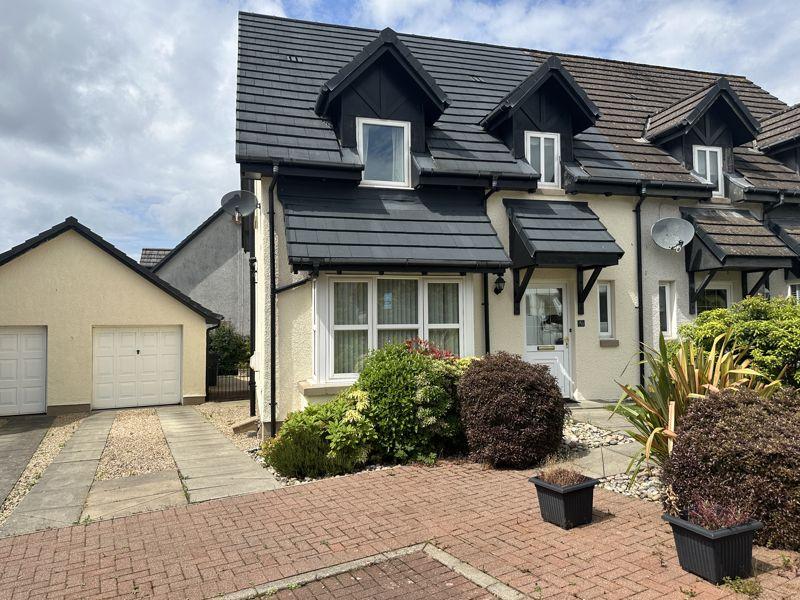 Hauplands Way, West Kilbride 3 bed semidetached villa £185,000