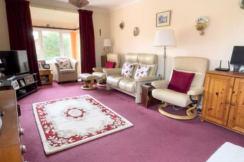 1 bedroom retirement property for sale - Priestley Way, Bognor Regis