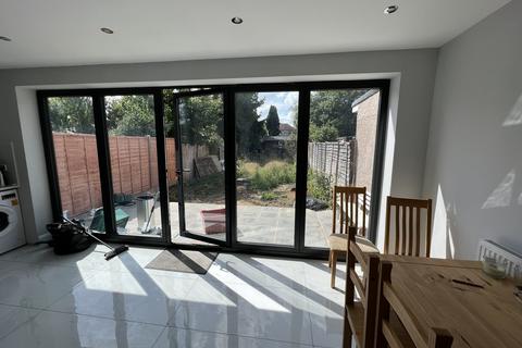 undefined, Sunningdale Avenue, Feltham