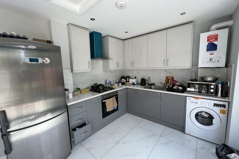 undefined, Sunningdale Avenue, Feltham