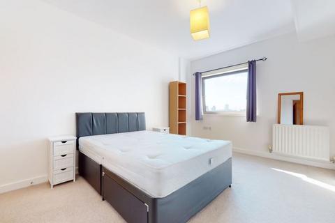 1 bedroom flat to rent, Mccabe Court, Canning Town E16