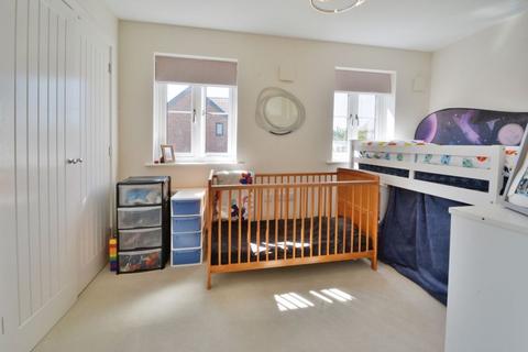 32 Ceres Road, Blunsdon, Swindon, SN26 8AF